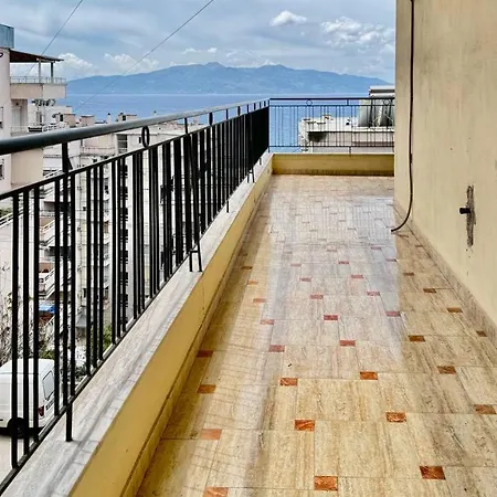 アパート Colorful Sea View Sarandë