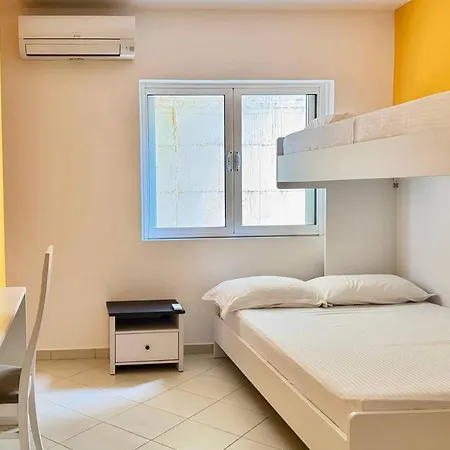 Appartement Colorful Sea View *