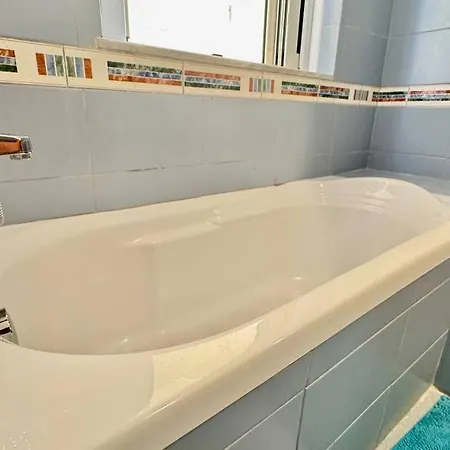 Colorful Sea View Appartement Sarandë