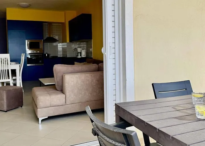 Colorful Sea View Saranda