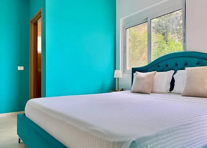 Colorful Sea View Appartement *