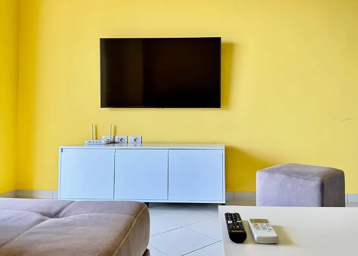 Colorful Sea View Appartement *